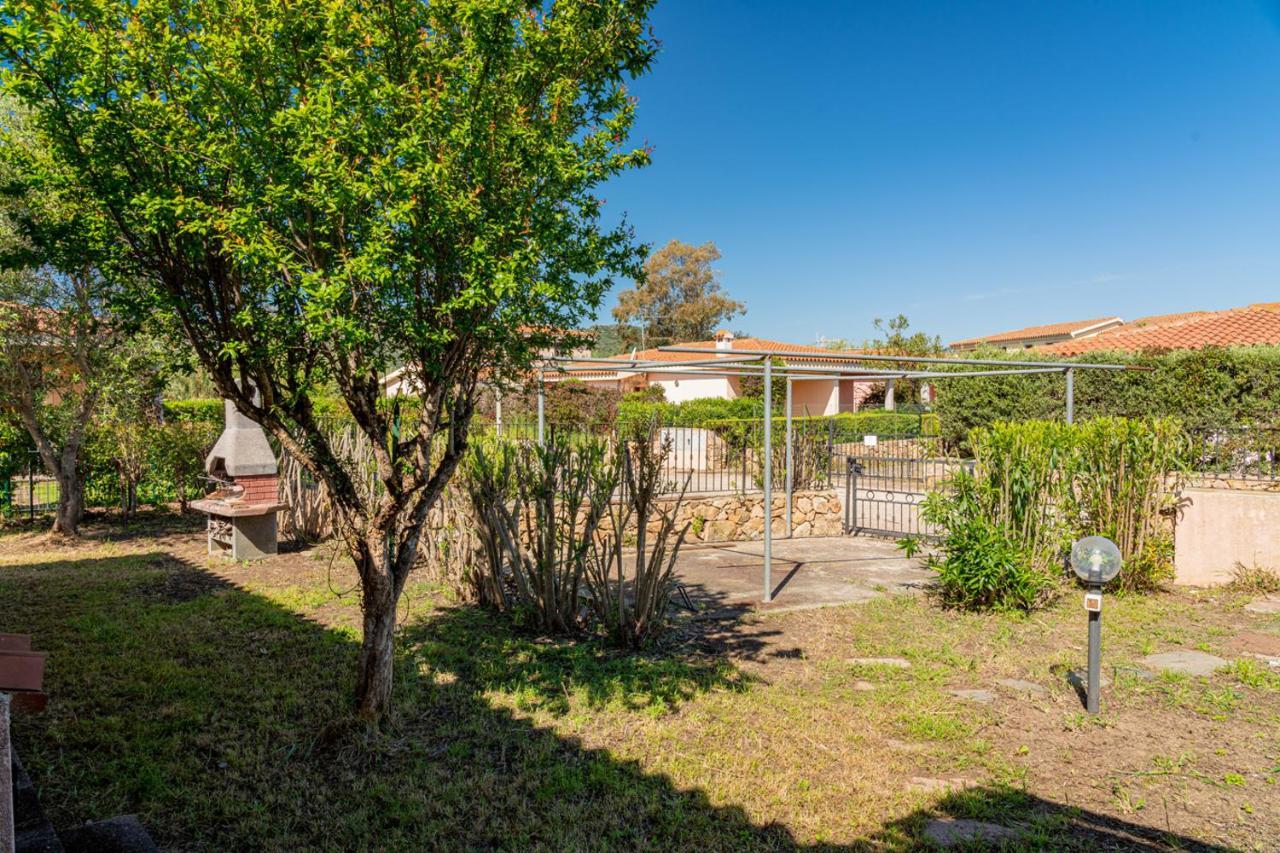 סאן תאודורו Appartamento Trilocale Le Canne 4 Posti Letto Con Giardino E Posto Auto Privato מראה חיצוני תמונה